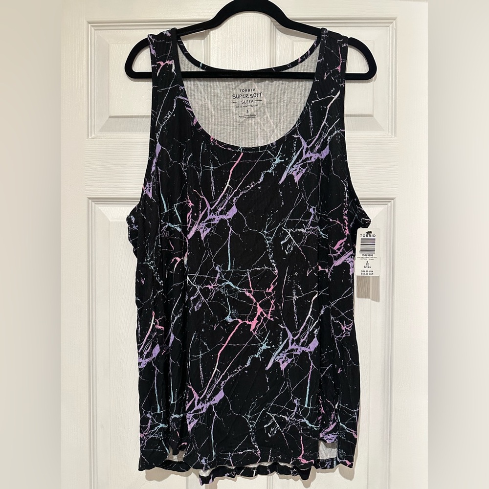 Torrid Sz. 3 Black Ribbed Tank Top with Marble Design